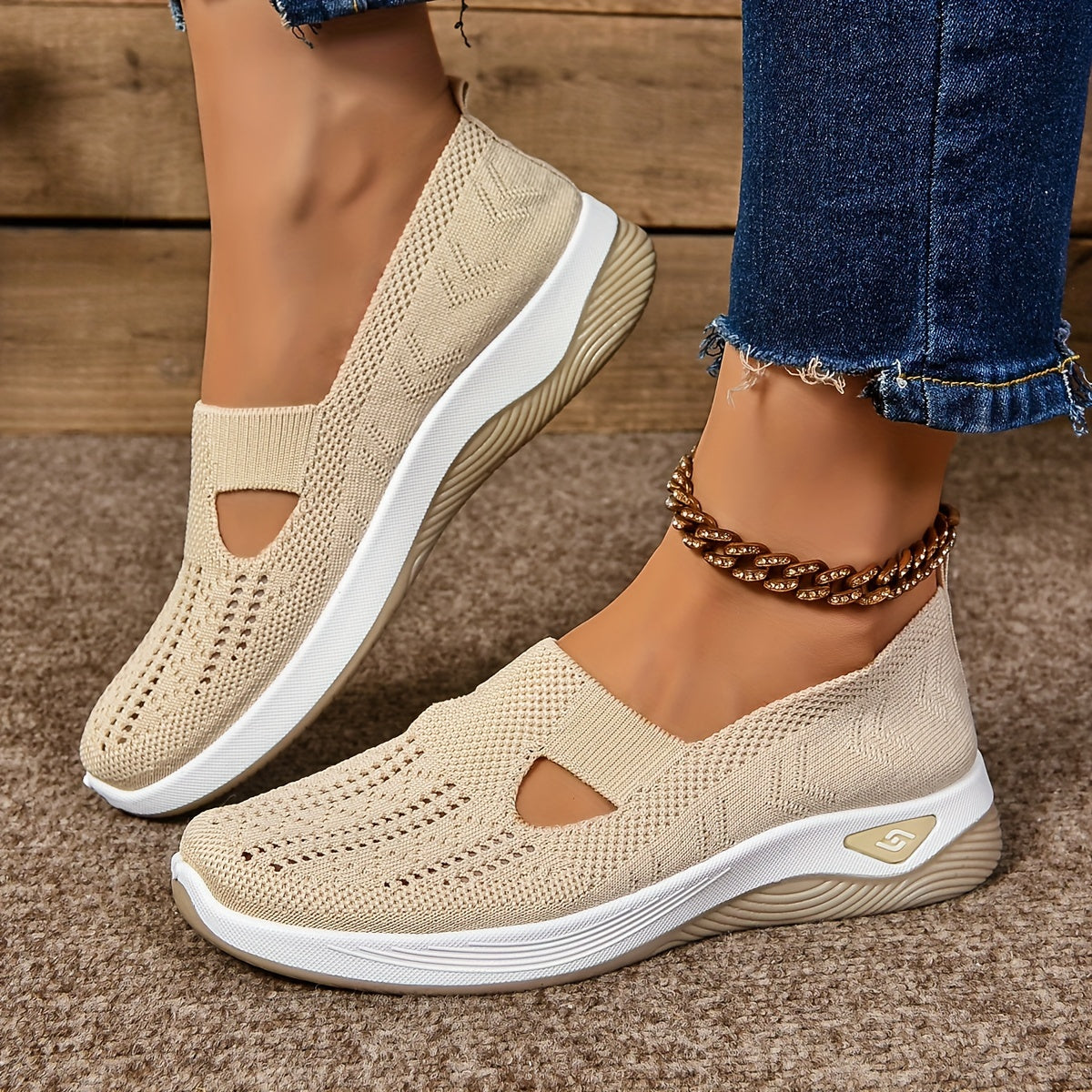 Johanna Cut-out Sneaker